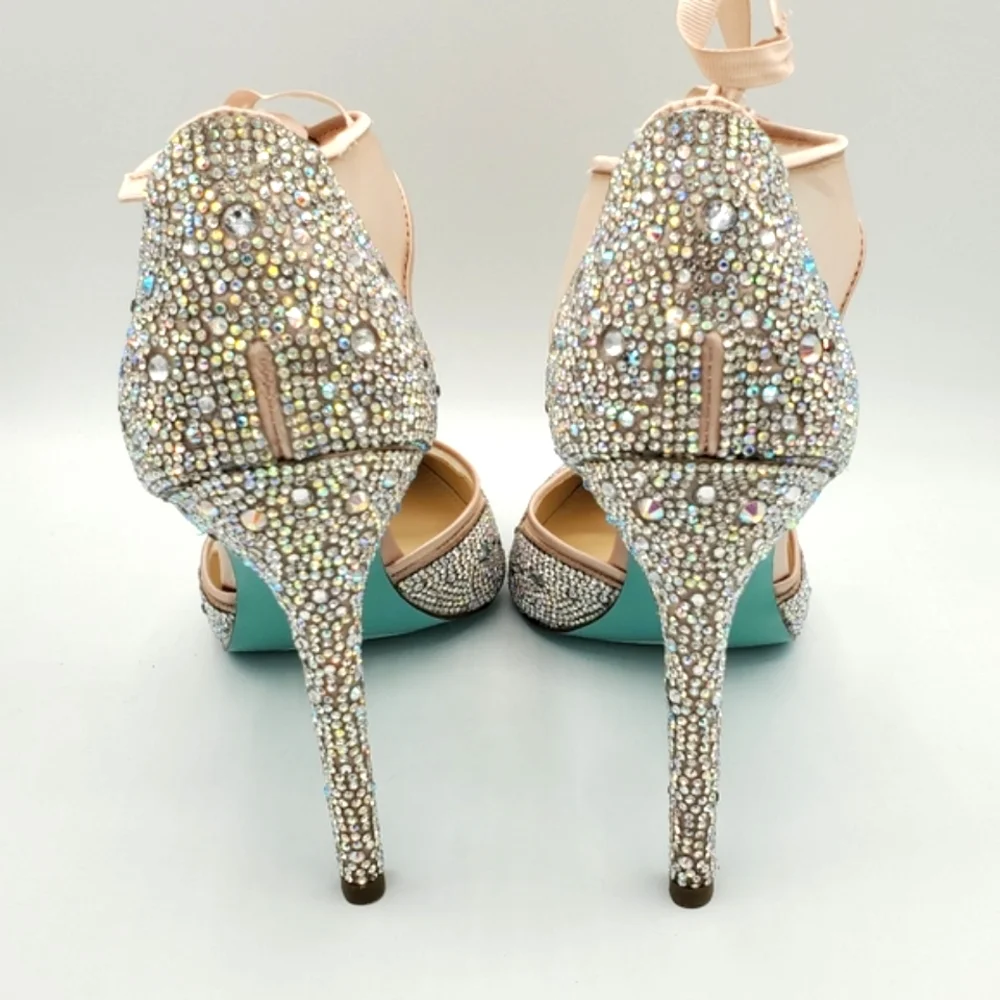 Betsey Johnson Iris pumps NWOB - Picture 7 of 12